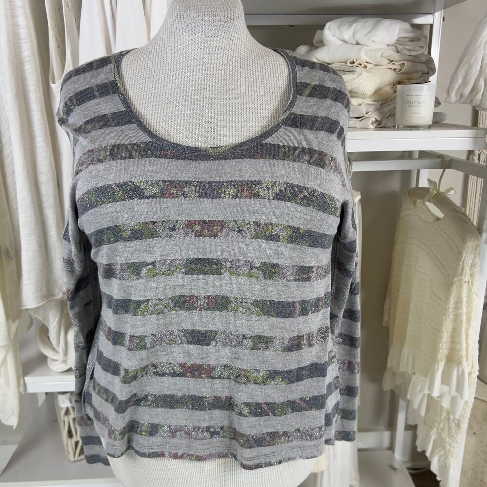 Weavers sz. XL women's gray and metallic striped casual knit top #2101